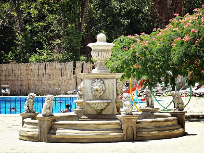 Hotel Dana Palace Golden Sands Exterior photo