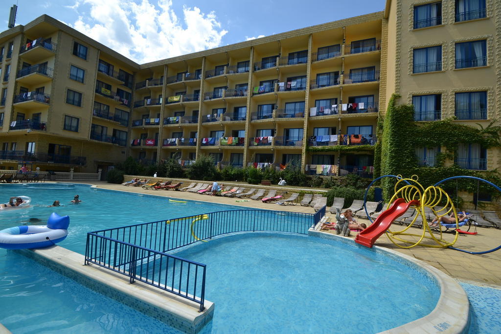 Hotel Dana Palace Golden Sands Exterior photo